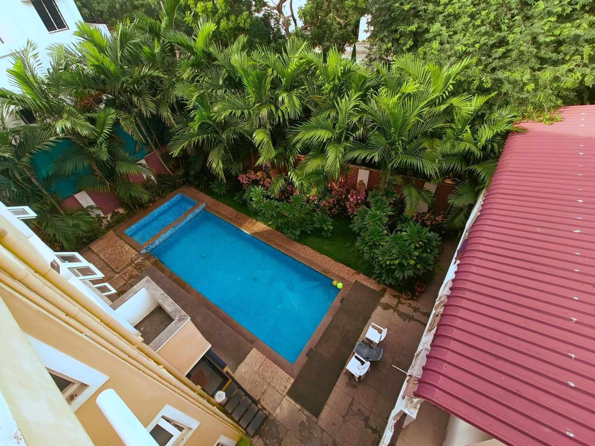 Le Holiday Inn Pondicherry Bagian luar foto